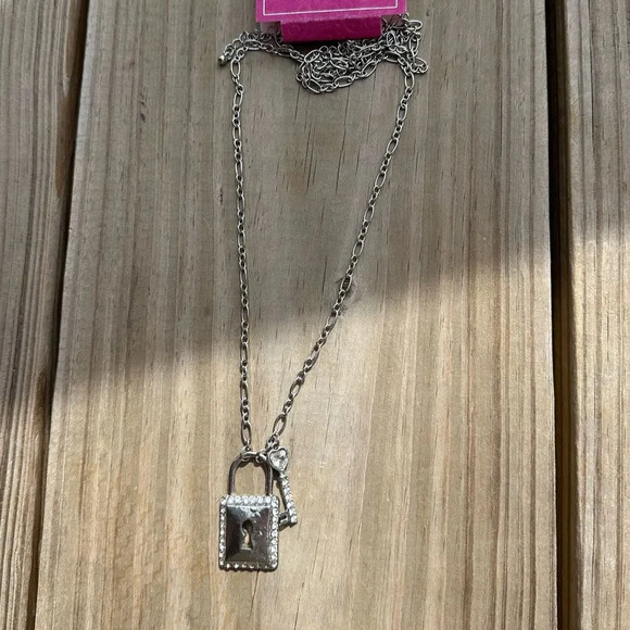 Crystal Lock Silver Tone Key Pendant Necklace, Brand New with tags - Picture 6 of 8